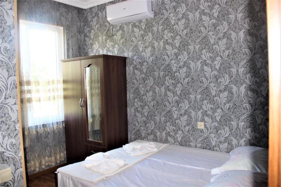 Hotel Oniks Кутаїсі Екстер'єр фото