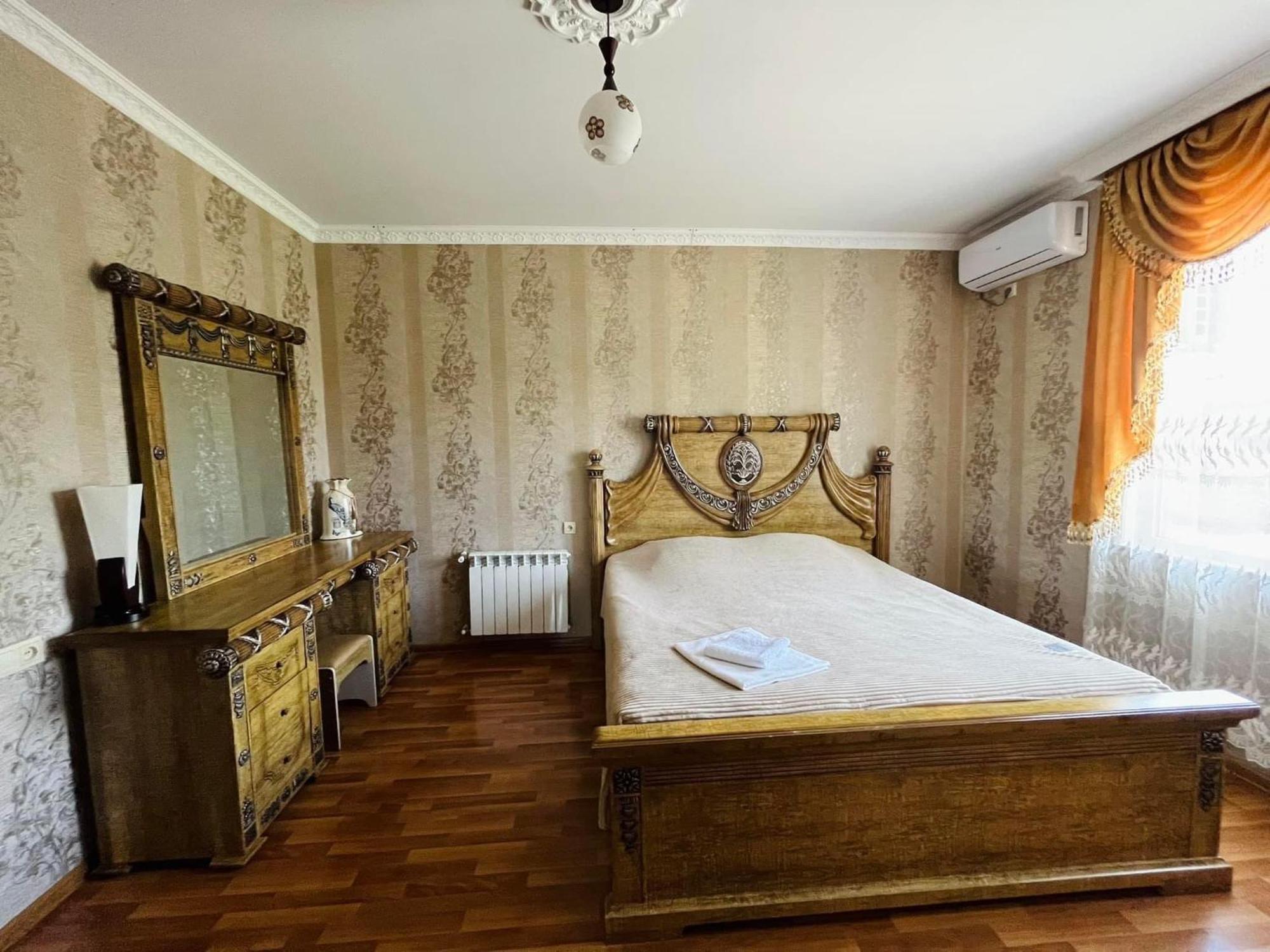 Hotel Oniks Кутаїсі Екстер'єр фото