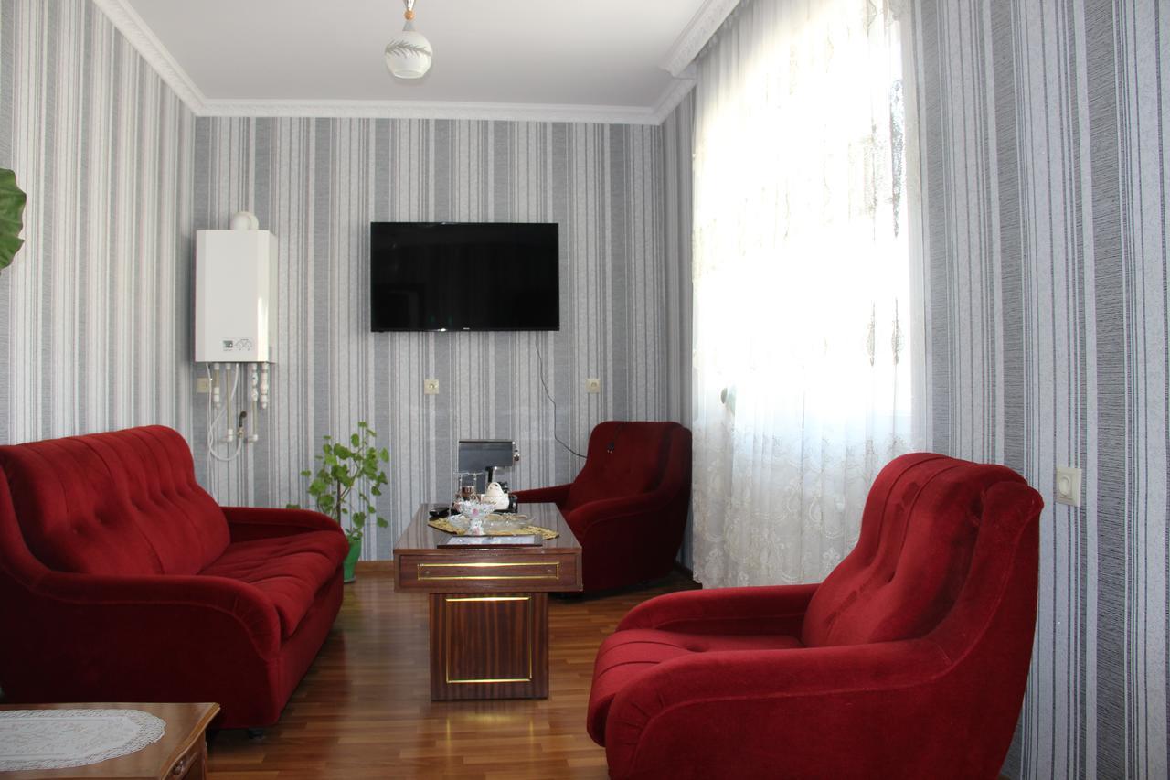 Hotel Oniks Кутаїсі Екстер'єр фото