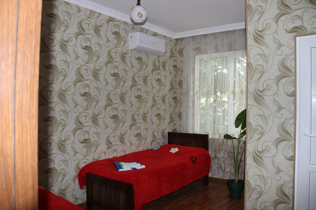 Hotel Oniks Кутаїсі Екстер'єр фото